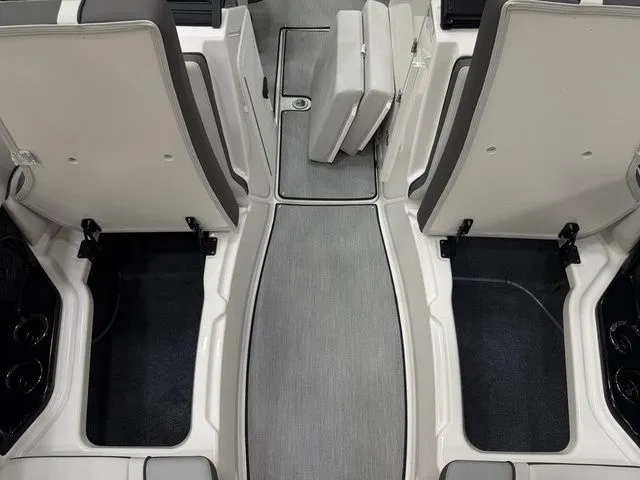 Slide: The Image of Yamaha AR250 2026 - 23