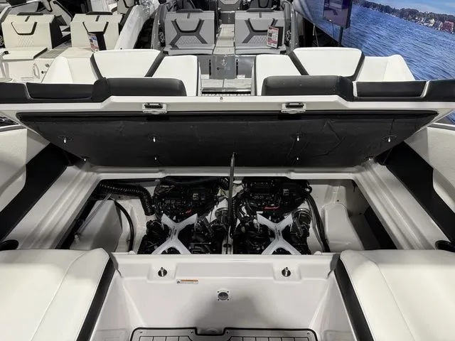 Slide: The Image of Yamaha 252SE 2026 - 9