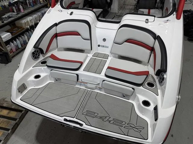 Slide: The Image of Yamaha 242X 2020 - 5