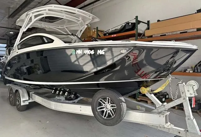 Slide: The Image of Yamaha 275SD 2022 - 2