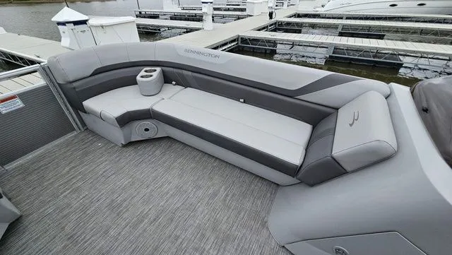 Slide: The Image of Bennington 21 SSNPXAPG 2020 - 14