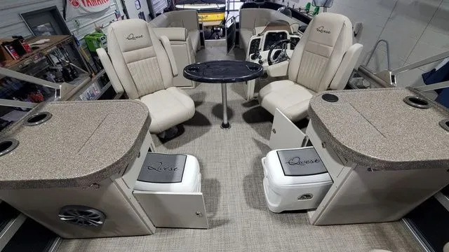 Slide: The Image of Apex Marine Avanti 825 2019 - 8