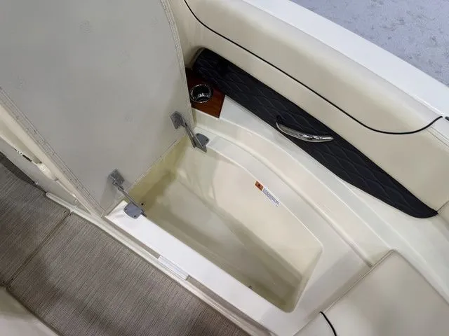 Slide: The Image of Chris-Craft Sportster 28 Wake Surf 2026 - 34