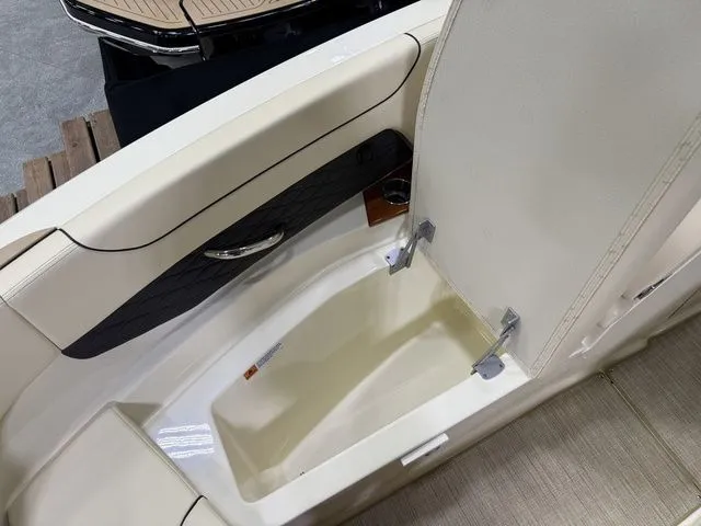 Slide: The Image of Chris-Craft Sportster 28 Wake Surf 2026 - 37