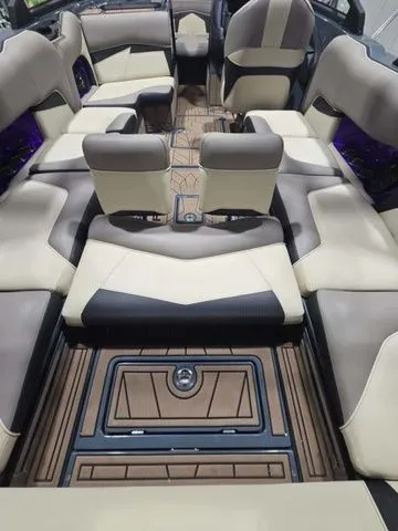 Slide: The Image of Centurion Fi25 2021 - 9