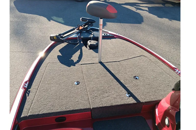 Slide: The Image of 2026 Nitro Z17 boat deck with carpeted surface and fishing seat. - 10