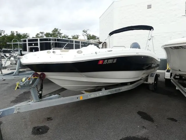 Slide: The Image of NauticStar 203 SC 2017 - 2