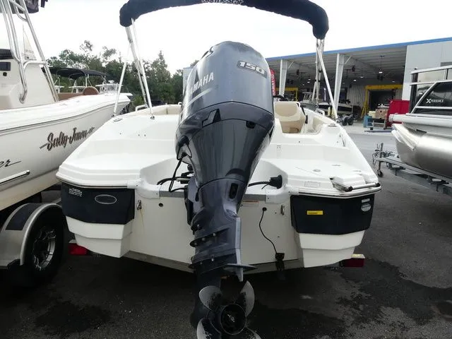 Slide: The Image of NauticStar 203 SC 2017 - 4