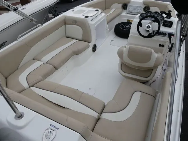 Slide: The Image of NauticStar 203 SC 2017 - 5