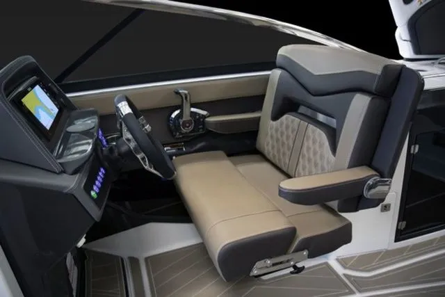 Slide: The Image of Monterey 275SS Super Sport 2026 - 8