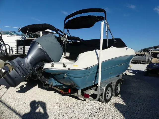 Slide: The Image of Stingray 214 LR 2020 - 4