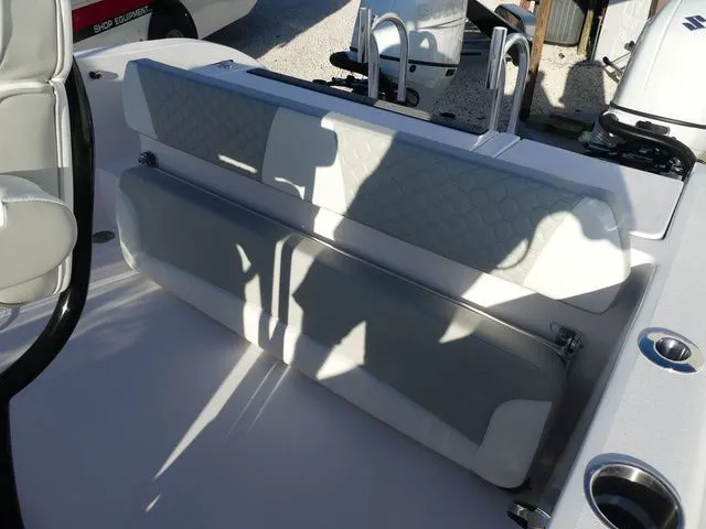 Slide: The Image of Twin Vee 240 Center Console GFX2 2026 - 12
