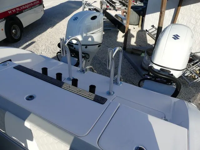 Slide: The Image of Twin Vee 240 Center Console GFX2 2026 - 18