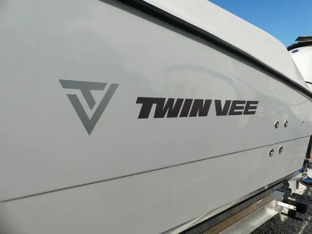 Slide: The Image of Twin Vee 240 Center Console GFX2 2026 - 3