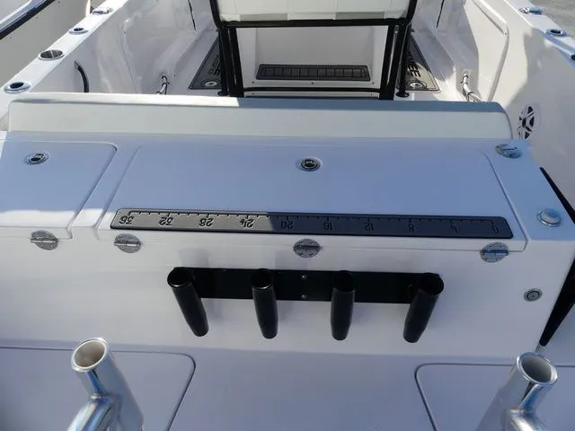 Slide: The Image of Twin Vee 240 Center Console GFX2 2026 - 6