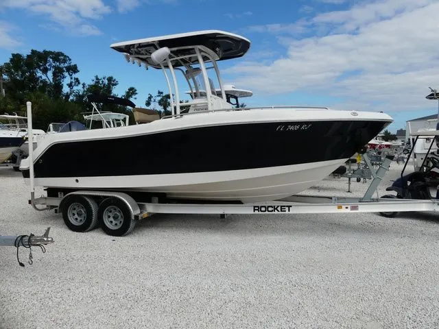 Slide: The Image of Robalo R222 2017 - 3