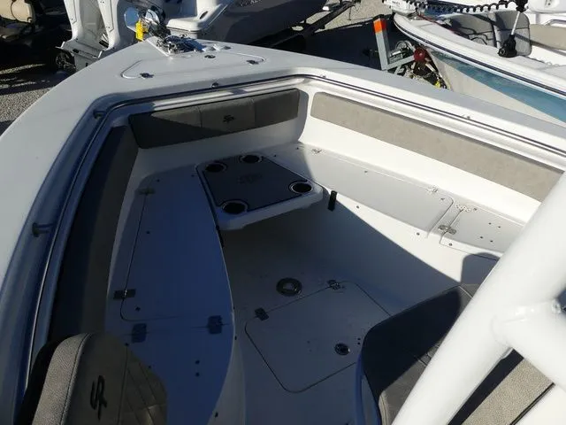 Slide: The Image of Sea Pro 219 DLX 2023 - 13