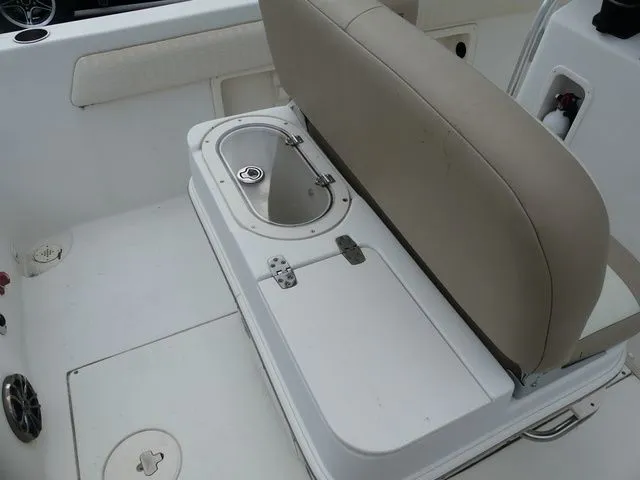 Slide: The Image of Sea Chaser 2100 CC 2013 - 11