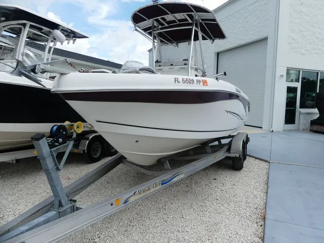 Slide: The Image of Sea Chaser 2100 CC 2013 - 2