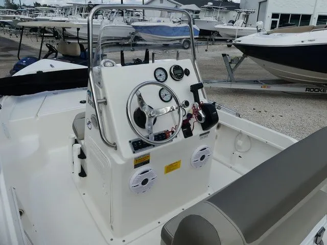 Slide: The Image of Key West 1720 Center Console 2022 - 6
