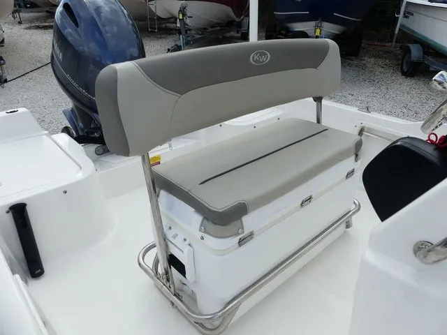 Slide: The Image of Key West 1720 Center Console 2022 - 8