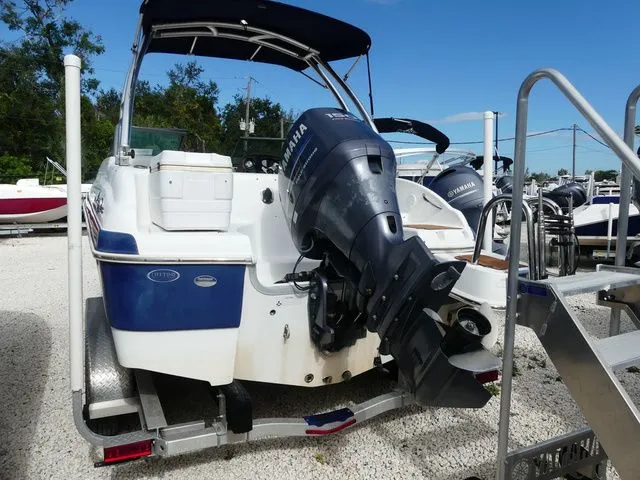 Slide: The Image of NauticStar 210 DC 2012 - 3