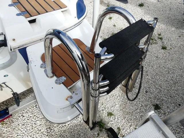 Slide: The Image of NauticStar 210 DC 2012 - 5