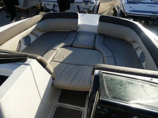 Slide: The Image of Bayliner 190 Deck Boat 2018 - 11