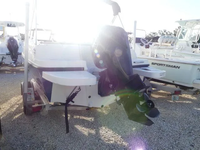 Slide: The Image of Bayliner 190 Deck Boat 2018 - 3