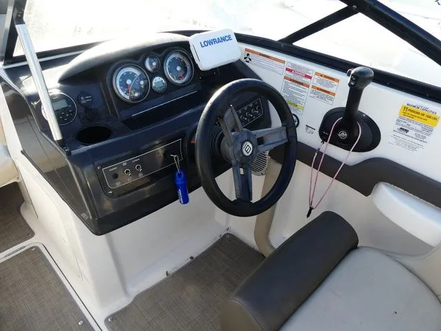 Slide: The Image of Bayliner 190 Deck Boat 2018 - 5