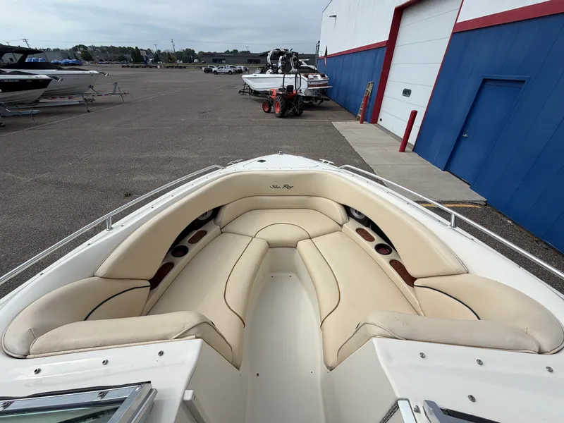 Slide: The Image of Sea Ray 230 1999 - 32