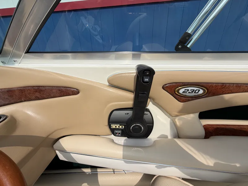 Slide: The Image of Sea Ray 230 1999 - 25