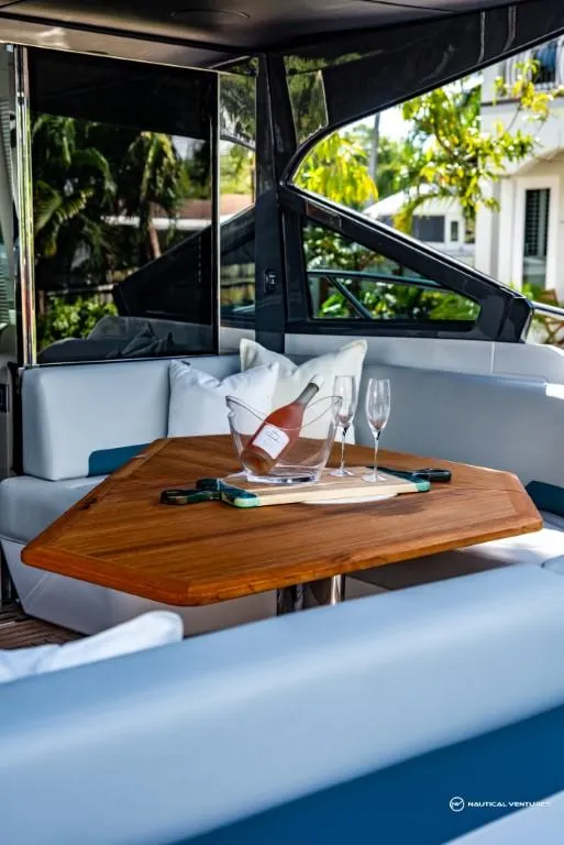 Slide: The Image of Fairline Phantom 65 2023 - 227