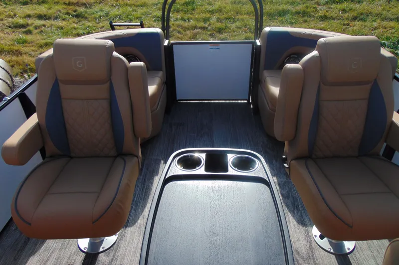 Slide: The Image of Luxurious seating on 2026 Godfrey Sweetwater 2486 QS iMPACT pontoon boat. - 19