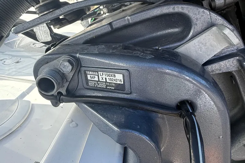 Slide: The Image of Close-up of Yamaha LF150XB engine part on 2021 Sea Fox 268 Commander boat. - 24
