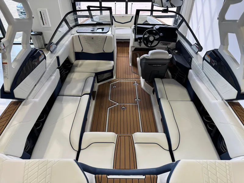 Slide: The Image of Nautique Super Air Nautique G23 2021 - 13