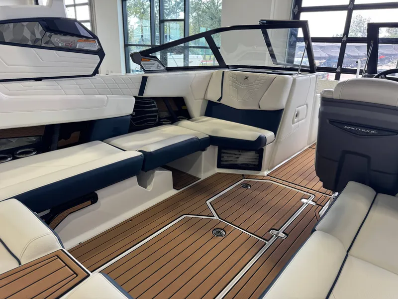 Slide: The Image of Nautique Super Air Nautique G23 2021 - 14