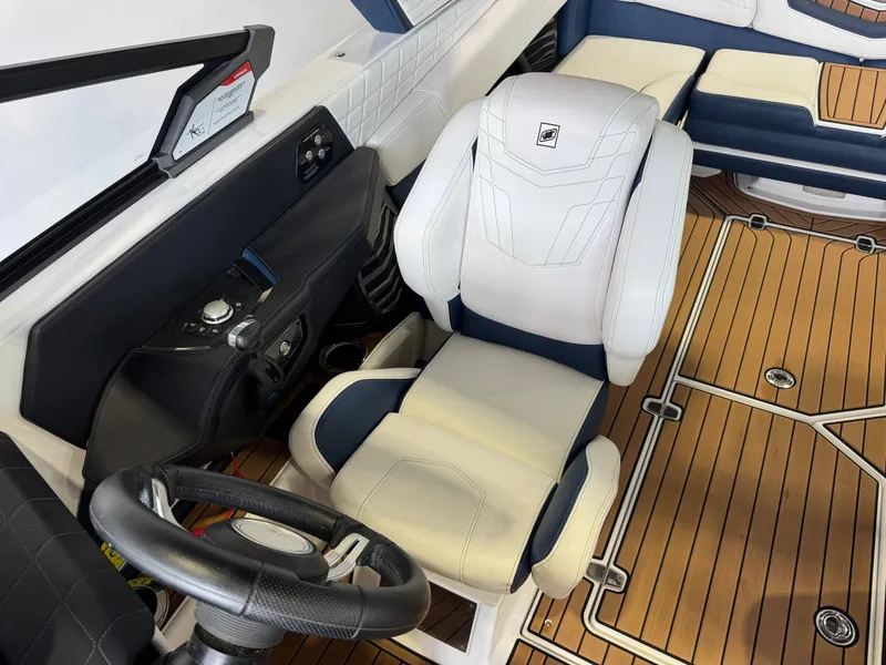 Slide: The Image of Nautique Super Air Nautique G23 2021 - 21