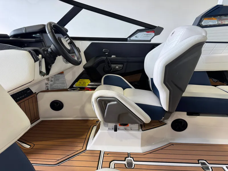 Slide: The Image of Nautique Super Air Nautique G23 2021 - 23