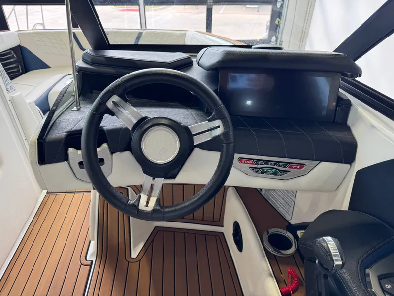 Slide: The Image of Nautique Super Air Nautique G23 2021 - 26