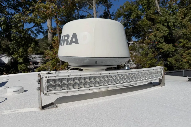 Slide: The Image of Radar and light bar on 2018 Sea Hunt Gamefish 30 Coffin Box boat. - 63