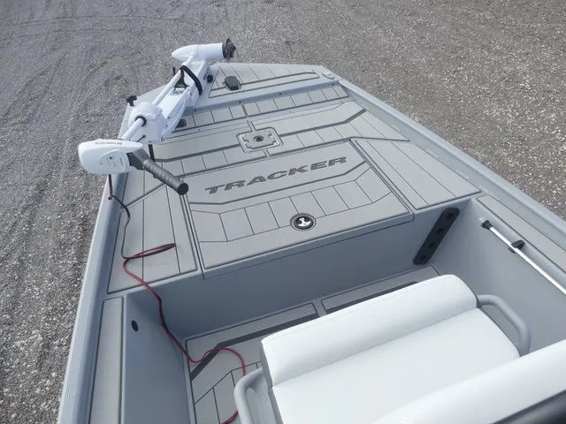 Slide: The Image of Tracker CLASSIC CC 2026 - 13