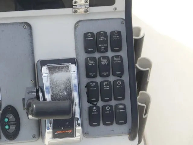 Slide: The Image of Sterling 220 Xs Flats 2007 - 18