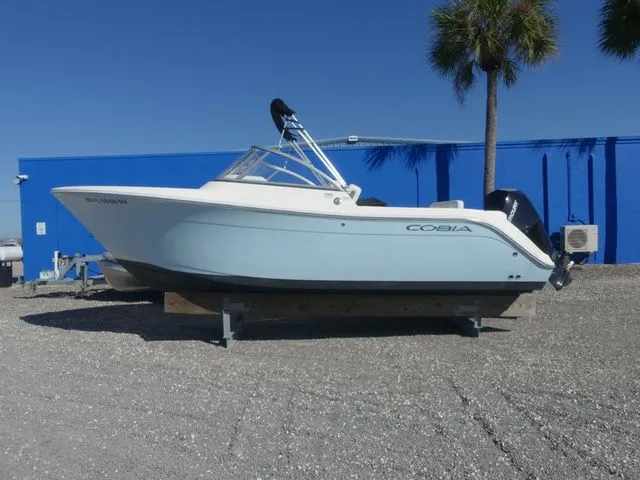 Slide: The Image of Cobia 220 Dual Console 2021 - 7