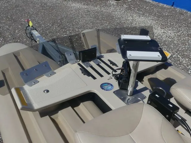 Slide: The Image of CraigCat E2 Elite 2021 - 12