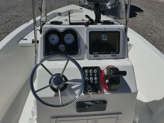 Slide: The Image of NauticStar 1810 NauticBay 2016 - 16