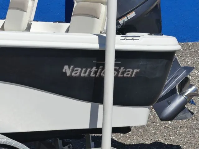 Slide: The Image of NauticStar 1810 NauticBay 2016 - 8
