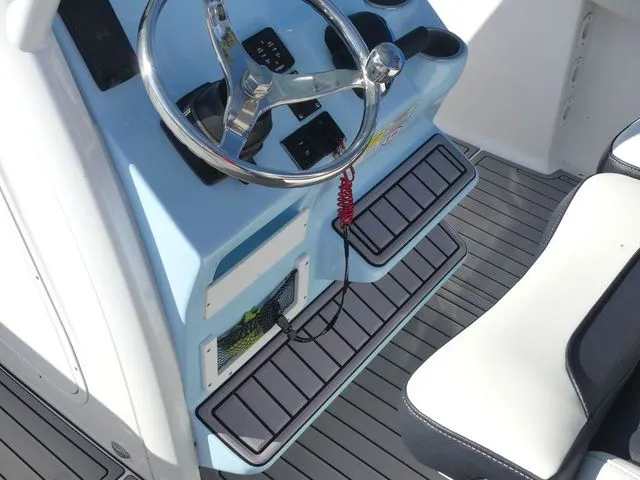 Slide: The Image of Tidewater 232 CC Adventure 2024 - 26