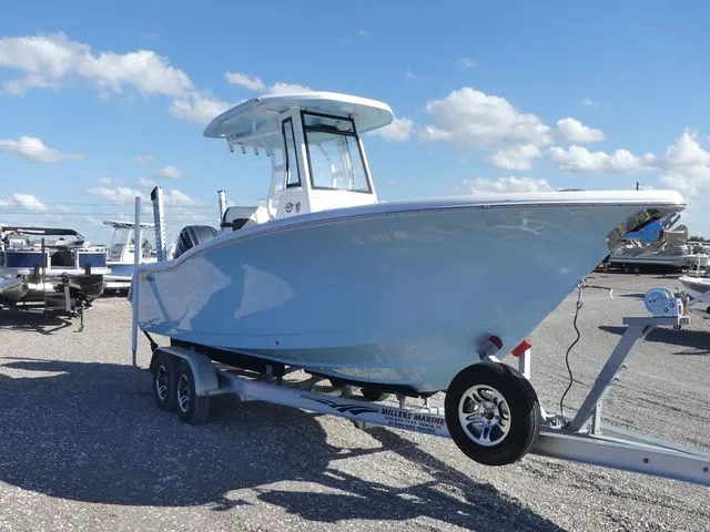 Slide: The Image of Tidewater 232 CC Adventure 2024 - 3