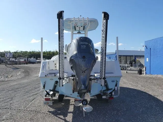 Slide: The Image of Tidewater 232 CC Adventure 2024 - 5